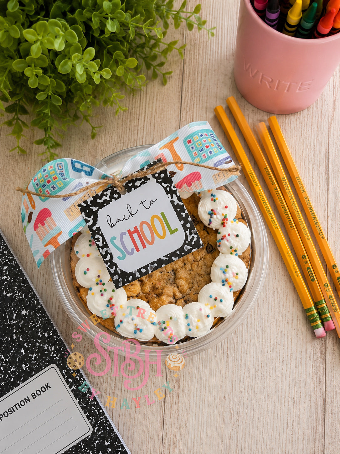 Personalized cookie cake